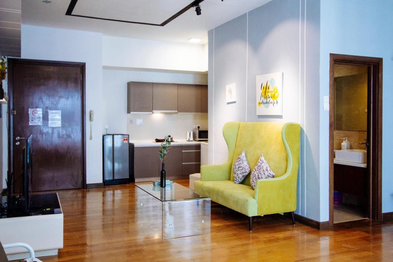 Regalia Residence The Sky Pool Suite กัวลาลัมเปอร์ ภายนอก รูปภาพ