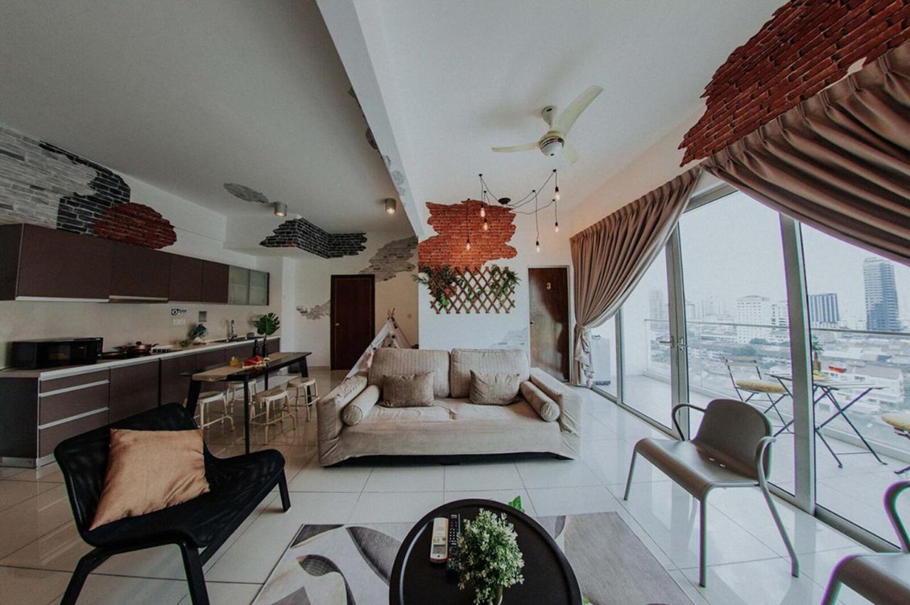 Regalia Residence The Sky Pool Suite กัวลาลัมเปอร์ ภายนอก รูปภาพ